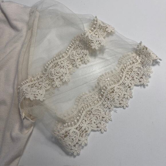 Willow Lace Sleeve Keyhole Button Blouse Cream Crew Neck Top Women's X- Large - Picture 4 of 9